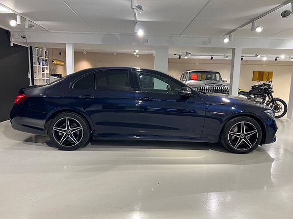 Mercedes-Benz E300 de 5 of 30