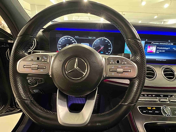 Mercedes-Benz E300 de 22 of 30