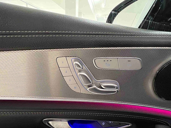 Mercedes-Benz E300 de 15 of 30