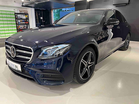 Mercedes-Benz E300 de 3 of 30