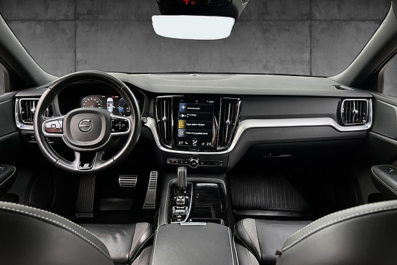 Volvo V60 19 of 30