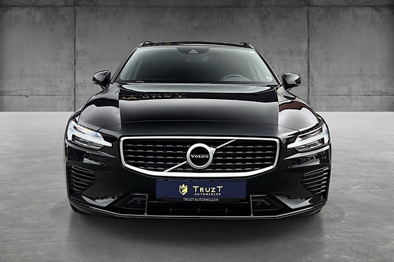 Volvo V60 4 of 30