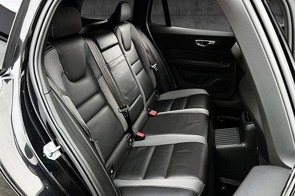 Volvo V60 28 of 30