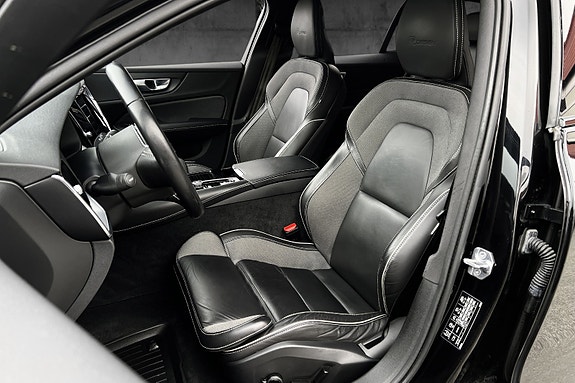 Volvo V60 17 of 30