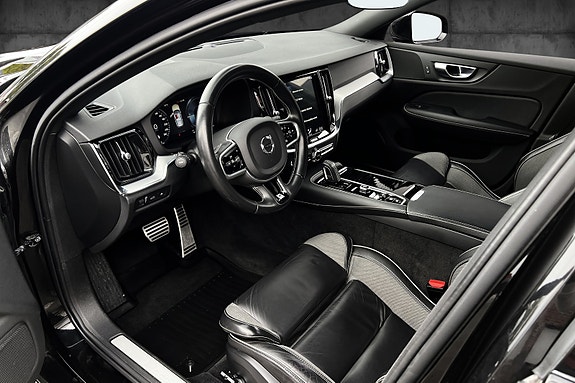 Volvo V60 16 of 30