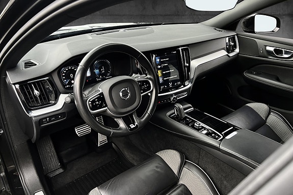 Volvo V60 15 of 30