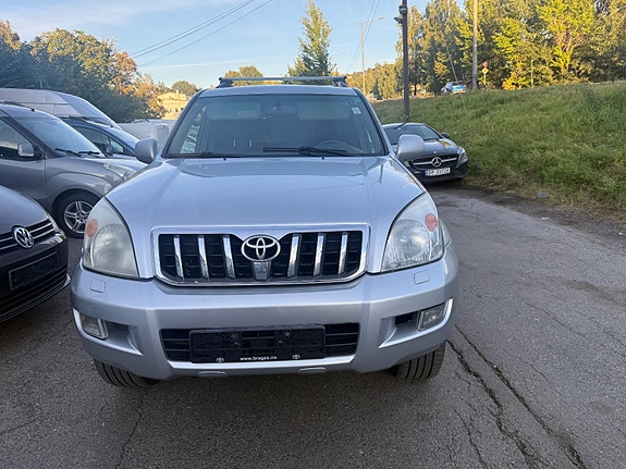 Toyota Land Cruiser 4 of 30