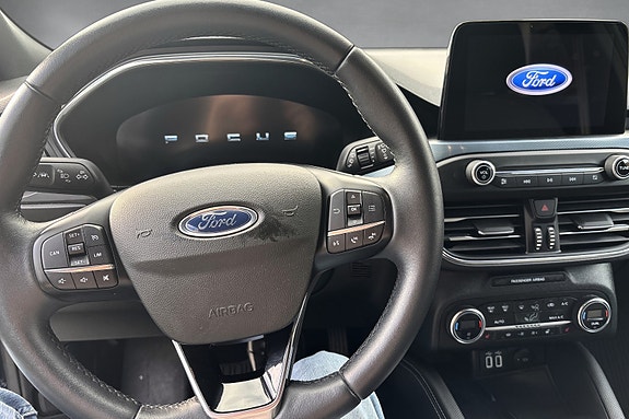 Ford Focus 13 of 18
