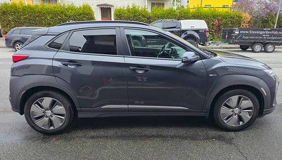 Hyundai Kona 4 of 16
