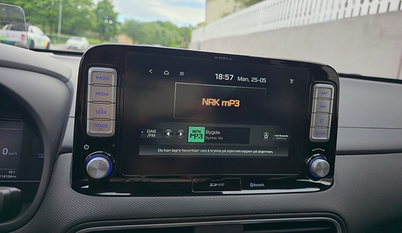 Hyundai Kona 12 of 16
