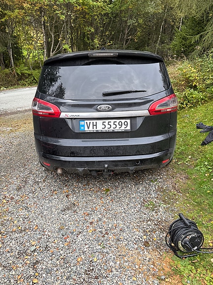 Ford S-MAX 3 of 8
