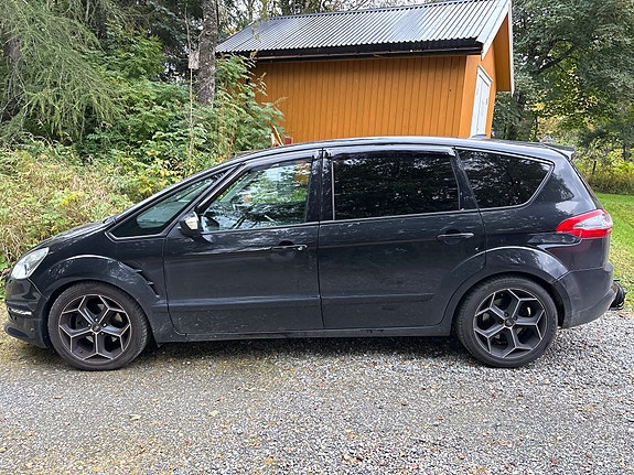 Ford S-MAX 2 of 8