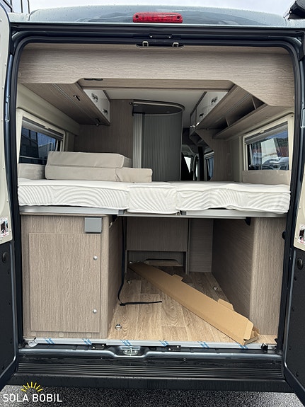 Pøssl Roadstar 600L – HELT NY OG UBRUKT | 165 HK | Under 6 meter | To enkeltsenger | Lithium | Truma 6E 3 of 30