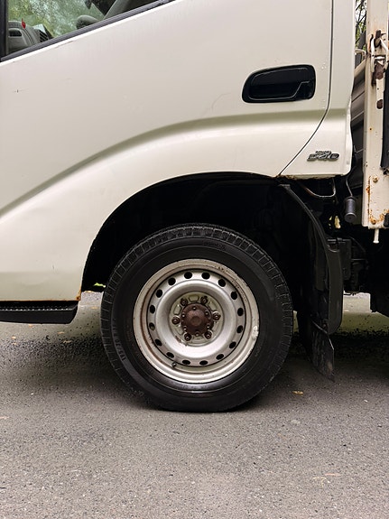 Toyota Dyna 100 12 of 29