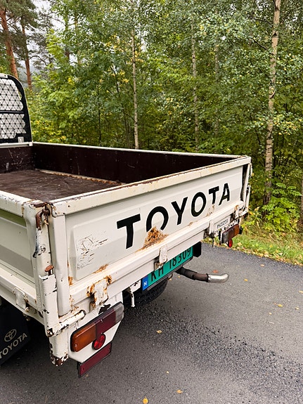 Toyota Dyna 100 9 of 29