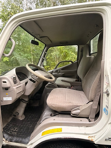 Toyota Dyna 100 21 of 29