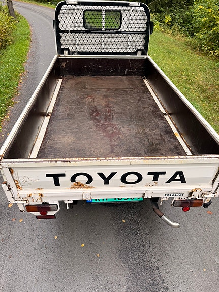 Toyota Dyna 100 10 of 29