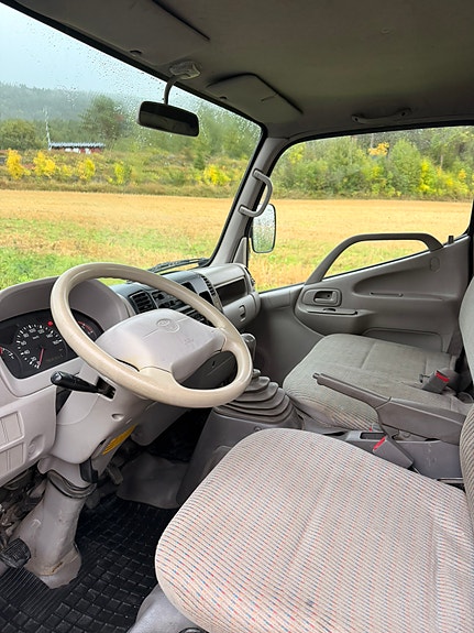 Toyota Dyna 100 29 of 29