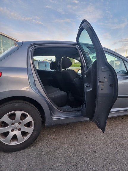 Peugeot 207 5 of 11