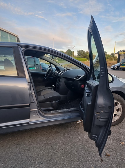 Peugeot 207 7 of 11