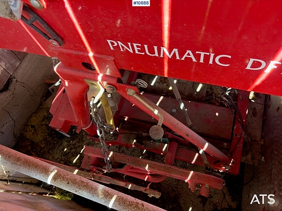 Kverneland Accord Pneumatic DF1 10 of 16