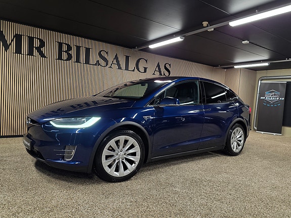 Tesla Model X 3 of 30