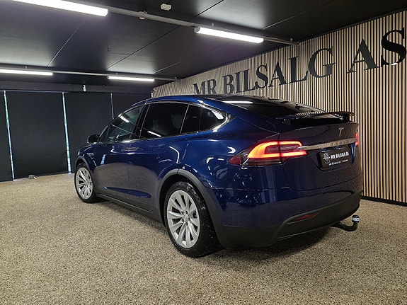 Tesla Model X 5 of 30