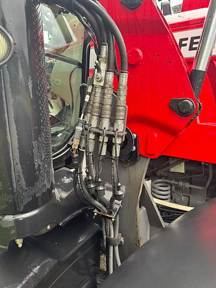 Massey Ferguson 7718 S 16 of 30