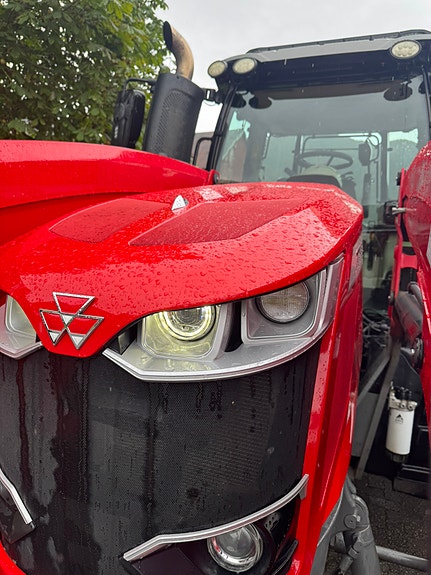 Massey Ferguson 7718 S 27 of 30