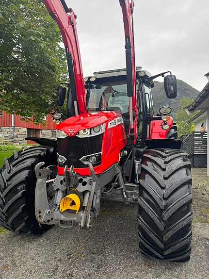 Massey Ferguson 7718 S 2 of 30