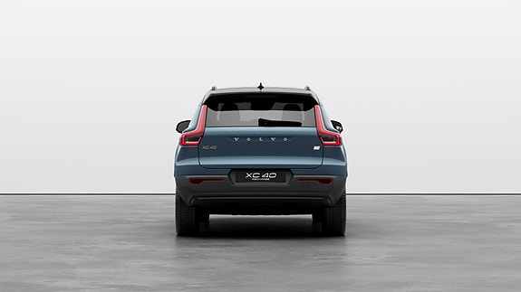 Volvo XC40 6 of 22
