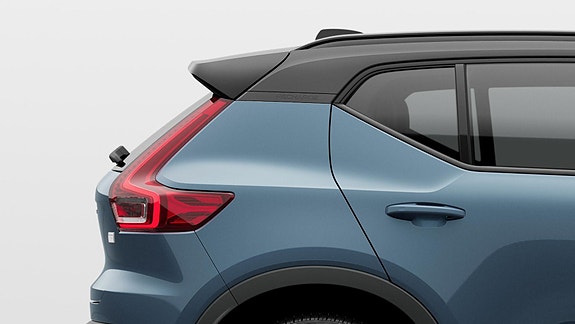 Volvo XC40 7 of 22