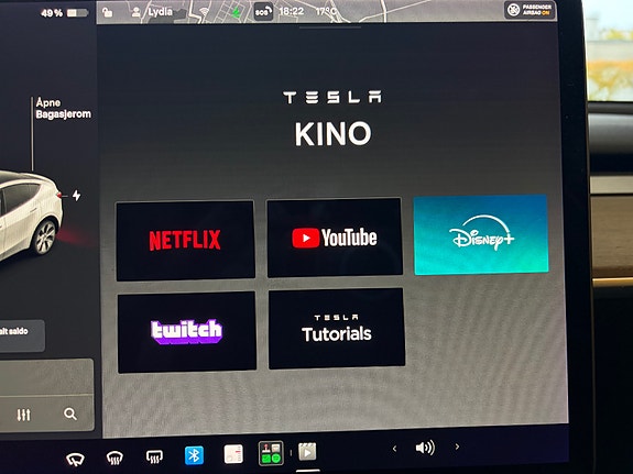 Tesla Model Y 17 of 30