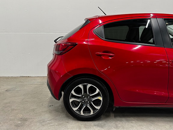 Mazda 2 8 of 30