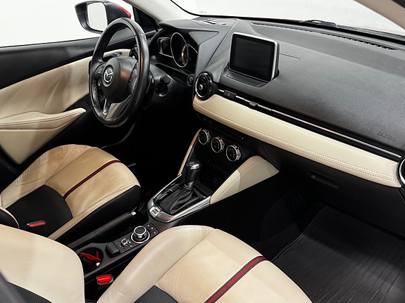 Mazda 2 12 of 30