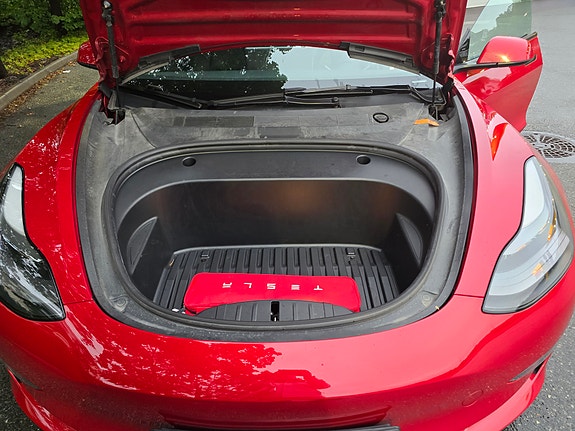 Tesla Model 3 13 of 15