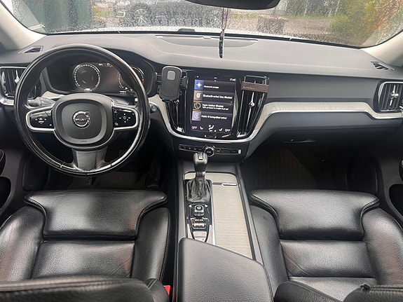 Volvo V60 5 of 9