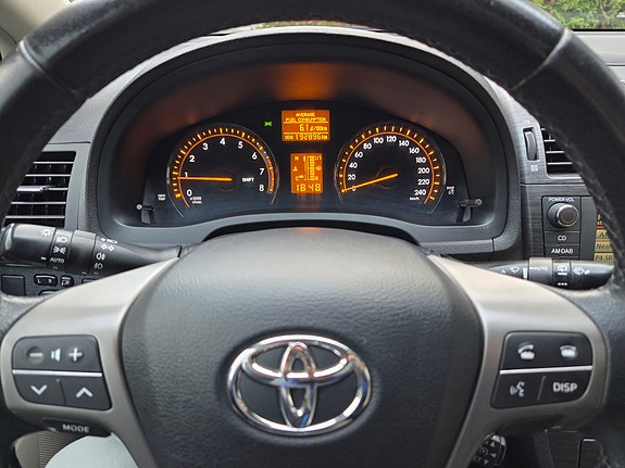 Toyota Avensis 13 of 14