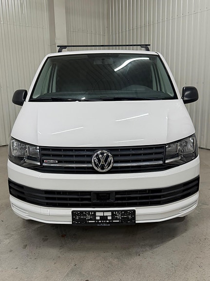 Volkswagen Transporter 2 of 18
