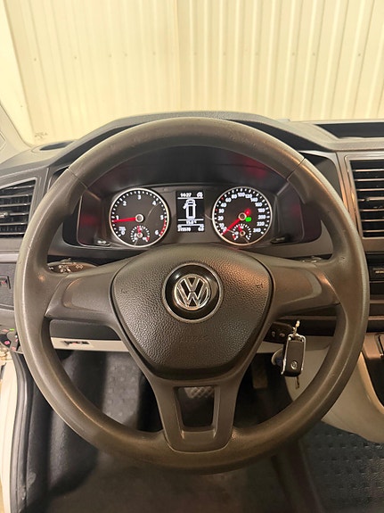 Volkswagen Transporter 7 of 18
