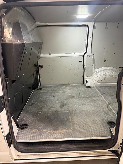 Volkswagen Transporter 16 of 18