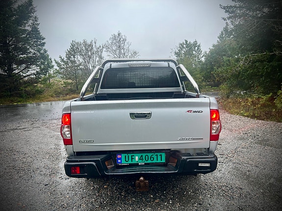 Isuzu D-max 6 of 14