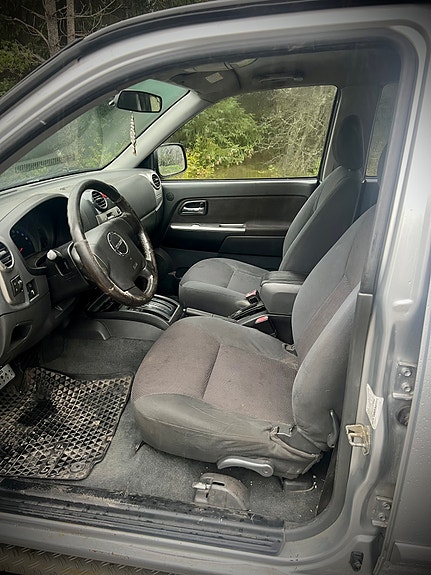 Isuzu D-max 9 of 14