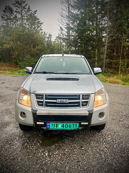 Isuzu D-max 2 of 14