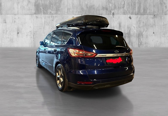 Ford S-MAX 4 of 25