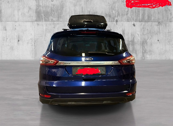 Ford S-MAX 8 of 25