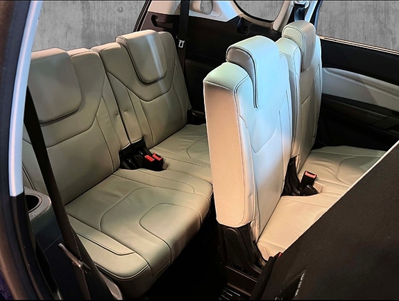 Ford S-MAX 22 of 25