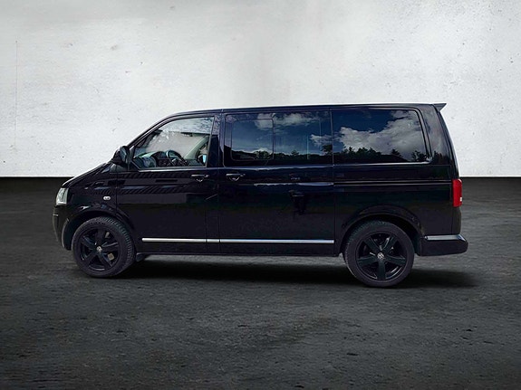Volkswagen Multivan 11 of 30