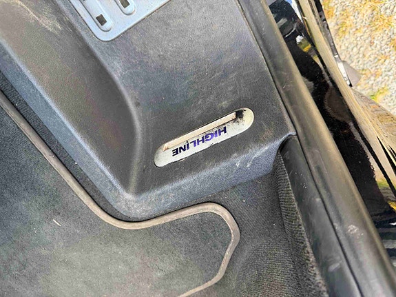 Volkswagen Multivan 16 of 30
