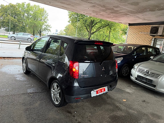 Mitsubishi Colt 2 of 30